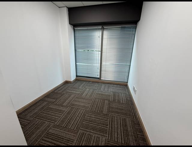 139M² OFFICE TO LET IN ROSEBANK